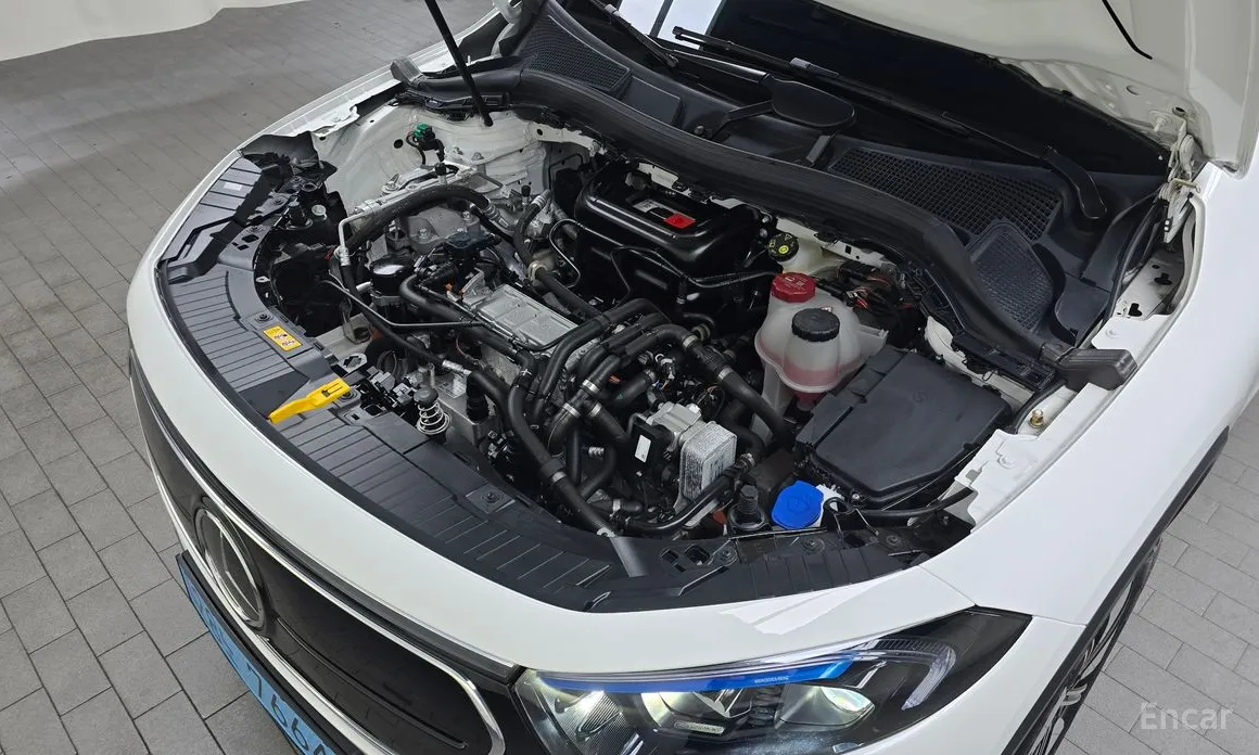 Фото 6 - Mercedes-Benz EQA