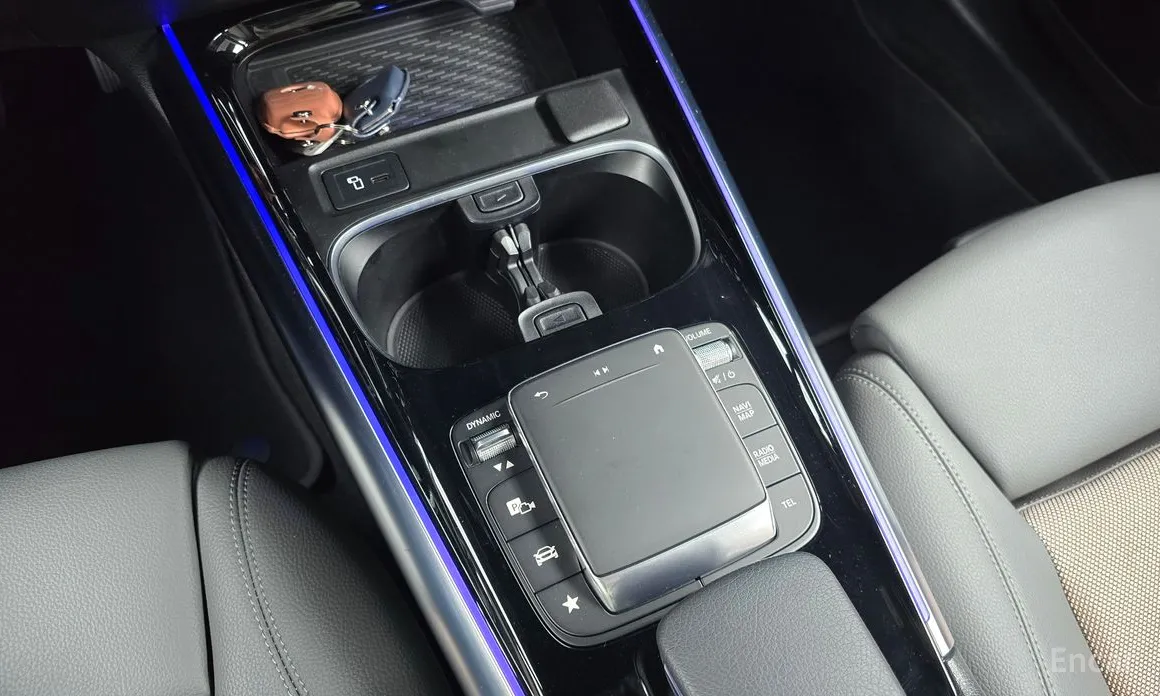 Фото 9 - Mercedes-Benz EQA