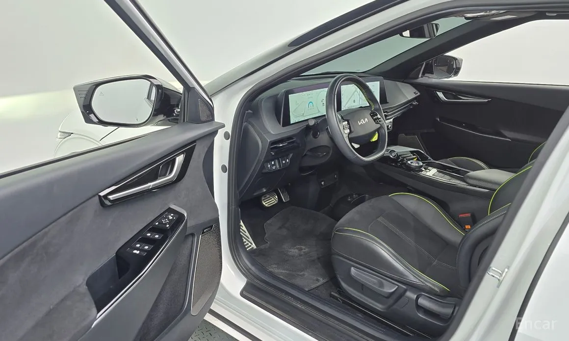 Фото 10 - Kia EV6