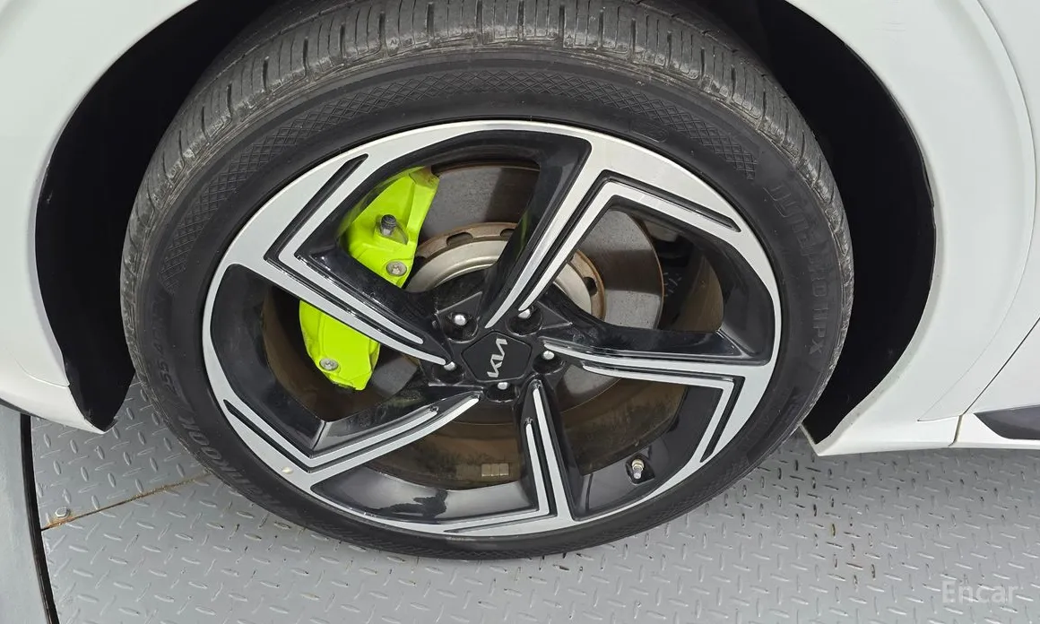 Фото 5 - Kia EV6