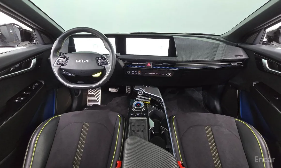 Фото 7 - Kia EV6