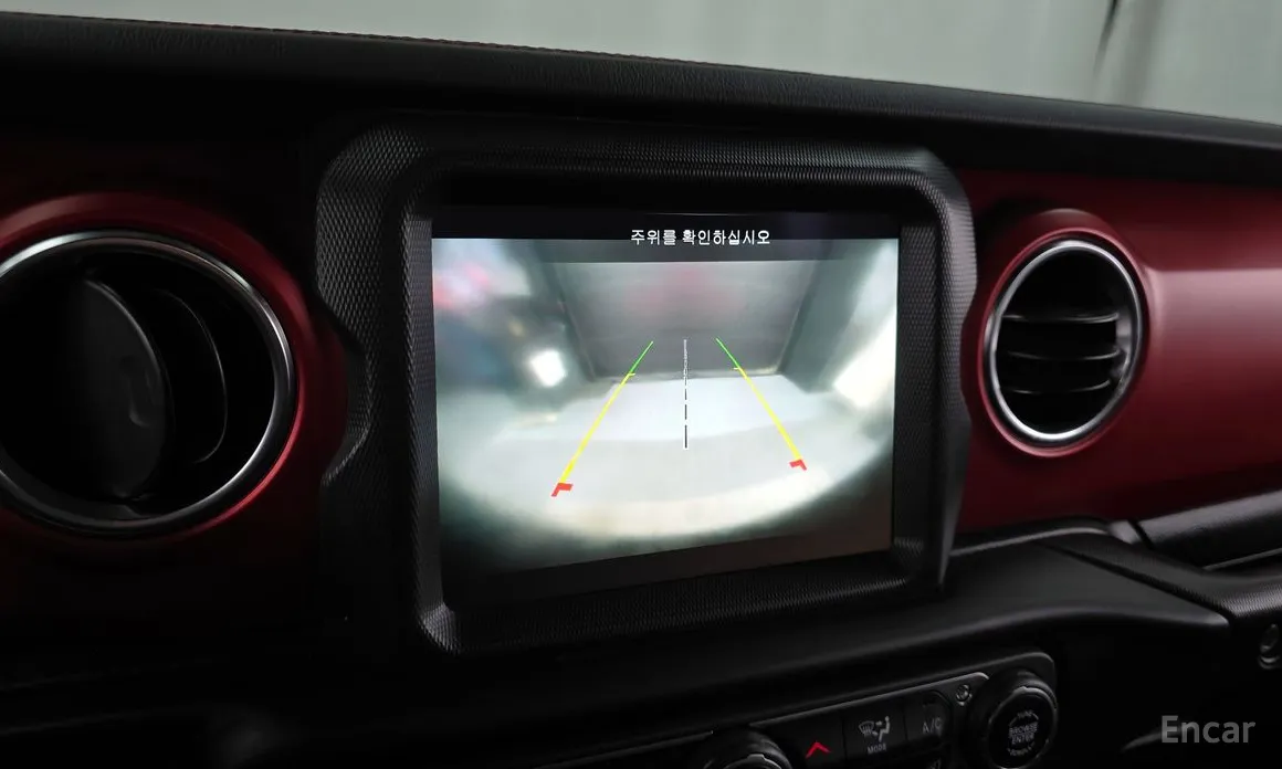 Фото 15 - Jeep Wrangler