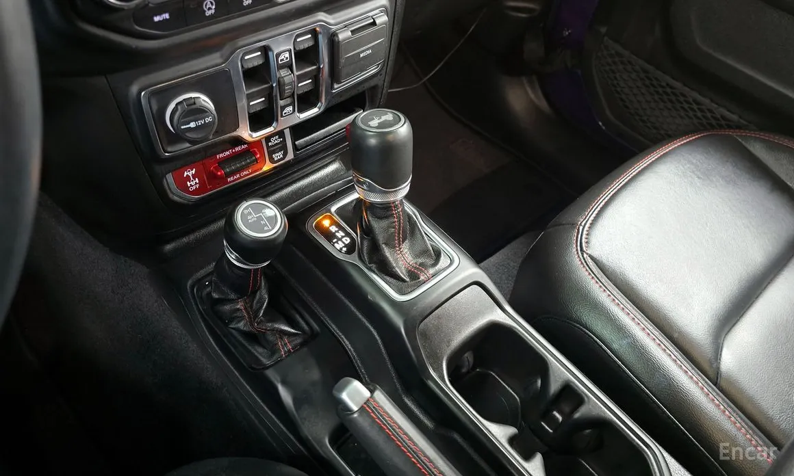 Фото 9 - Jeep Wrangler