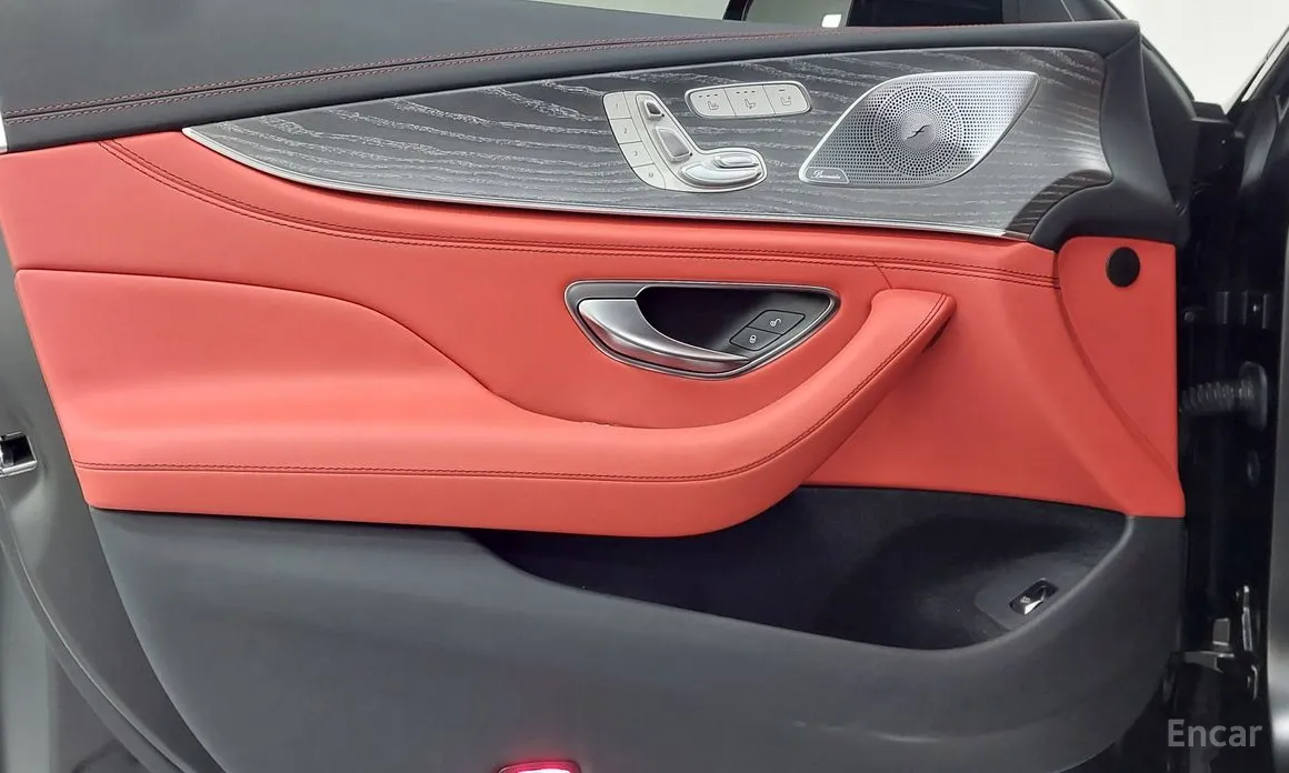 Фото 15 - Mercedes-Benz AMG GT