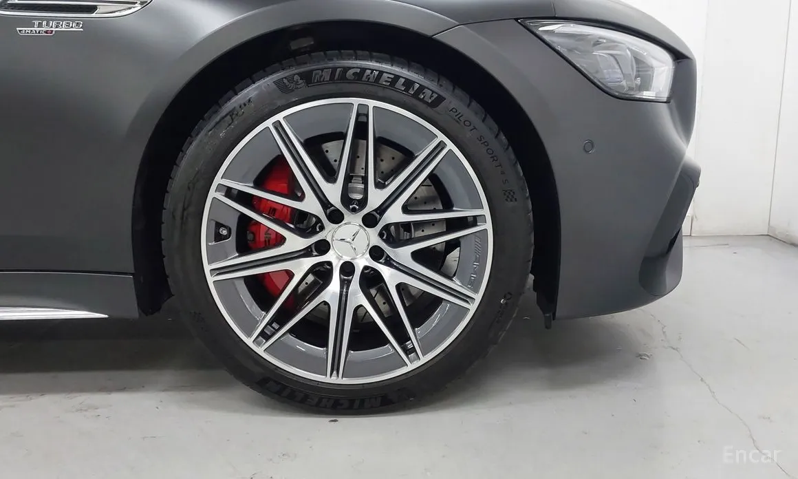 Фото 5 - Mercedes-Benz AMG GT