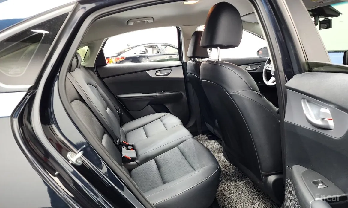 Фото 12 - Kia K3