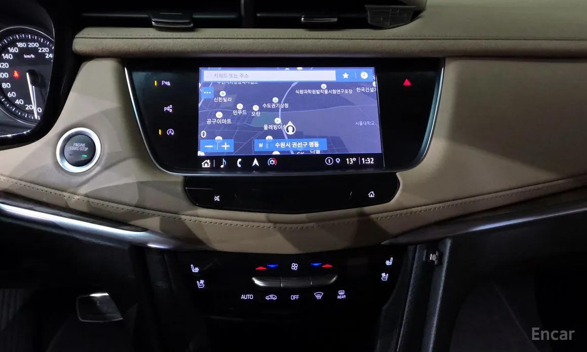 Фото 14 - Cadillac XT5