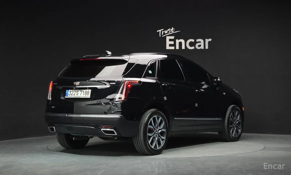 Фото 2 - Cadillac XT5