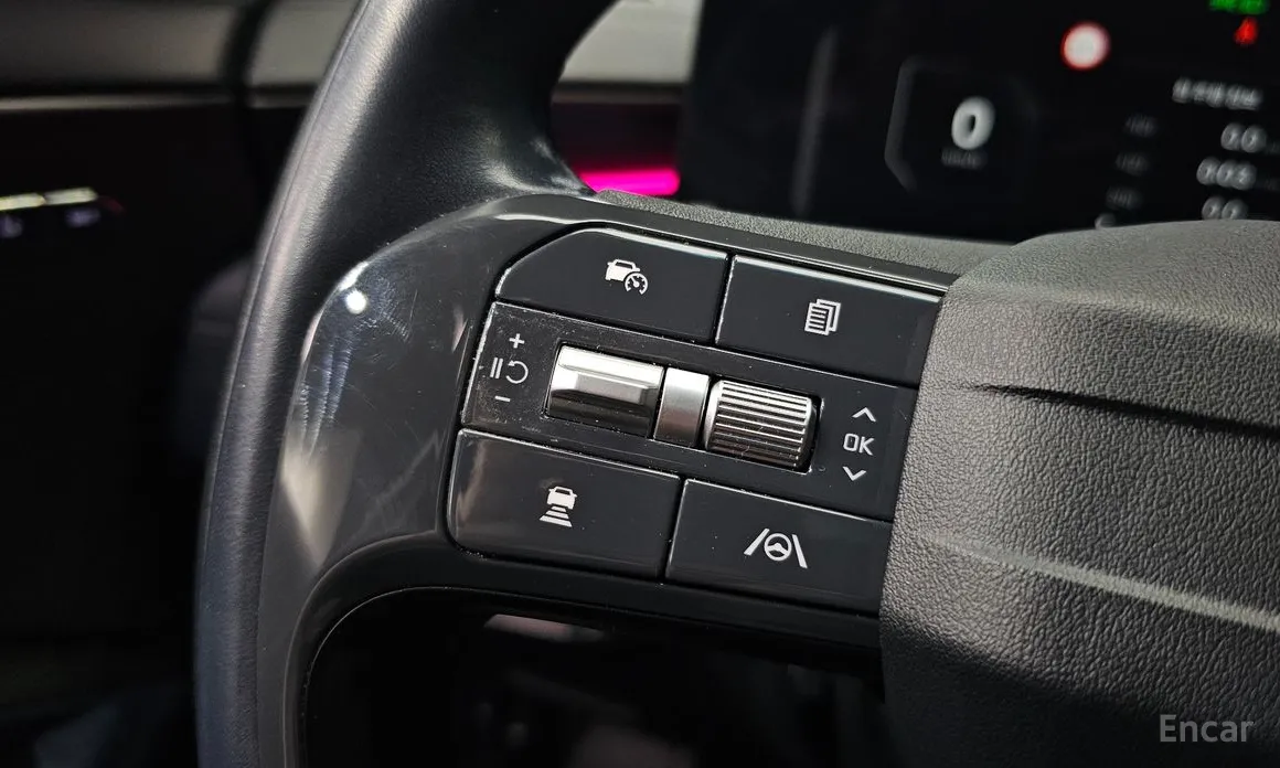 Фото 17 - Kia K8