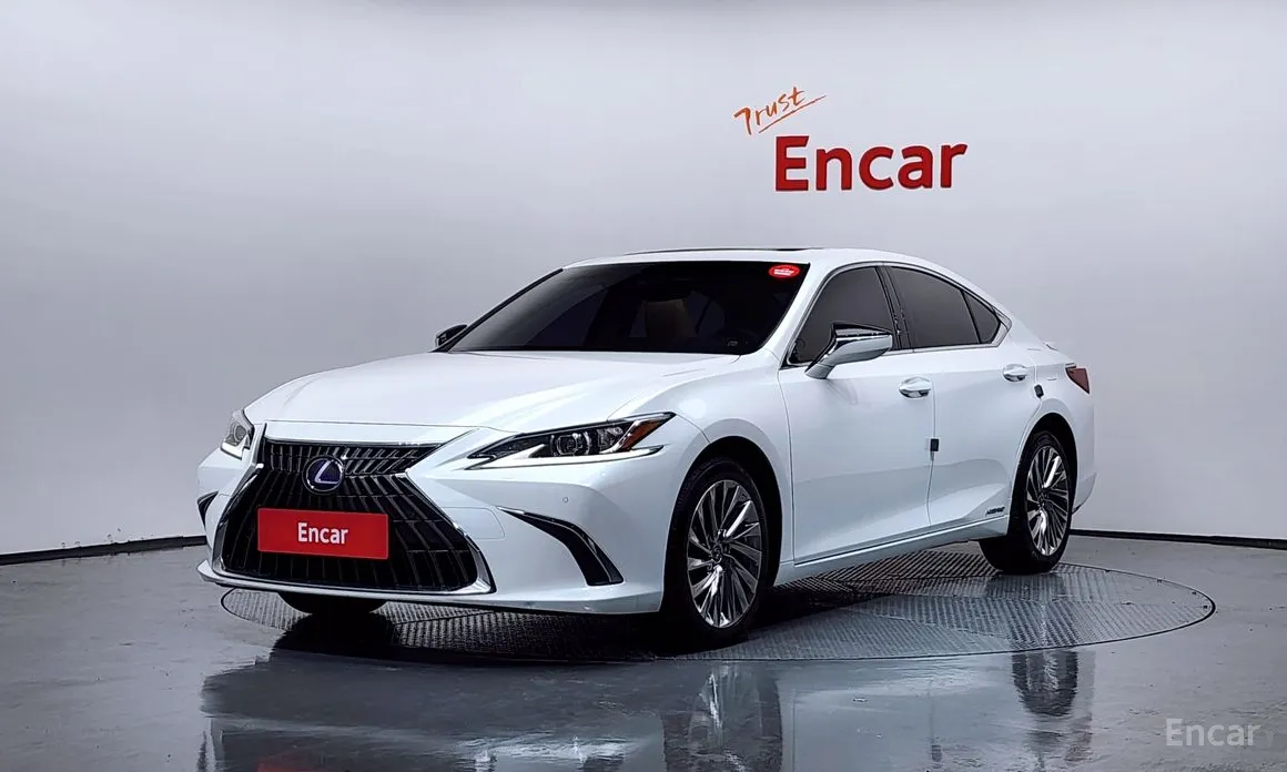 Фото 1 - Lexus ES