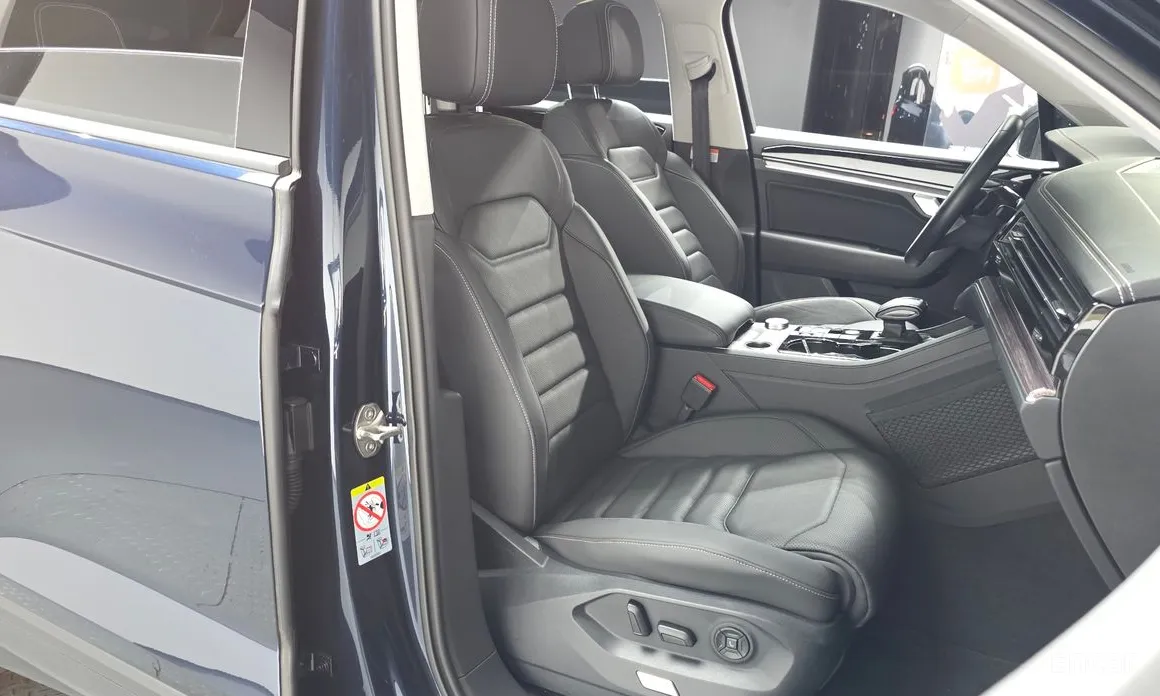 Фото 10 - Volkswagen Touareg