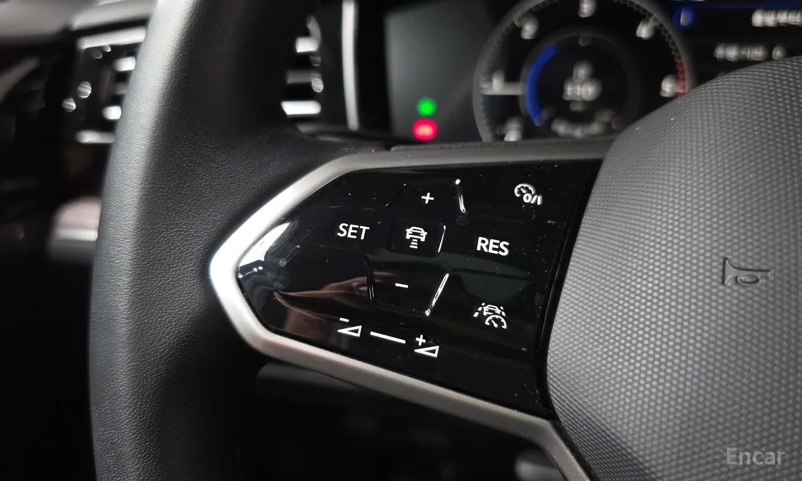 Фото 9 - Volkswagen Touareg