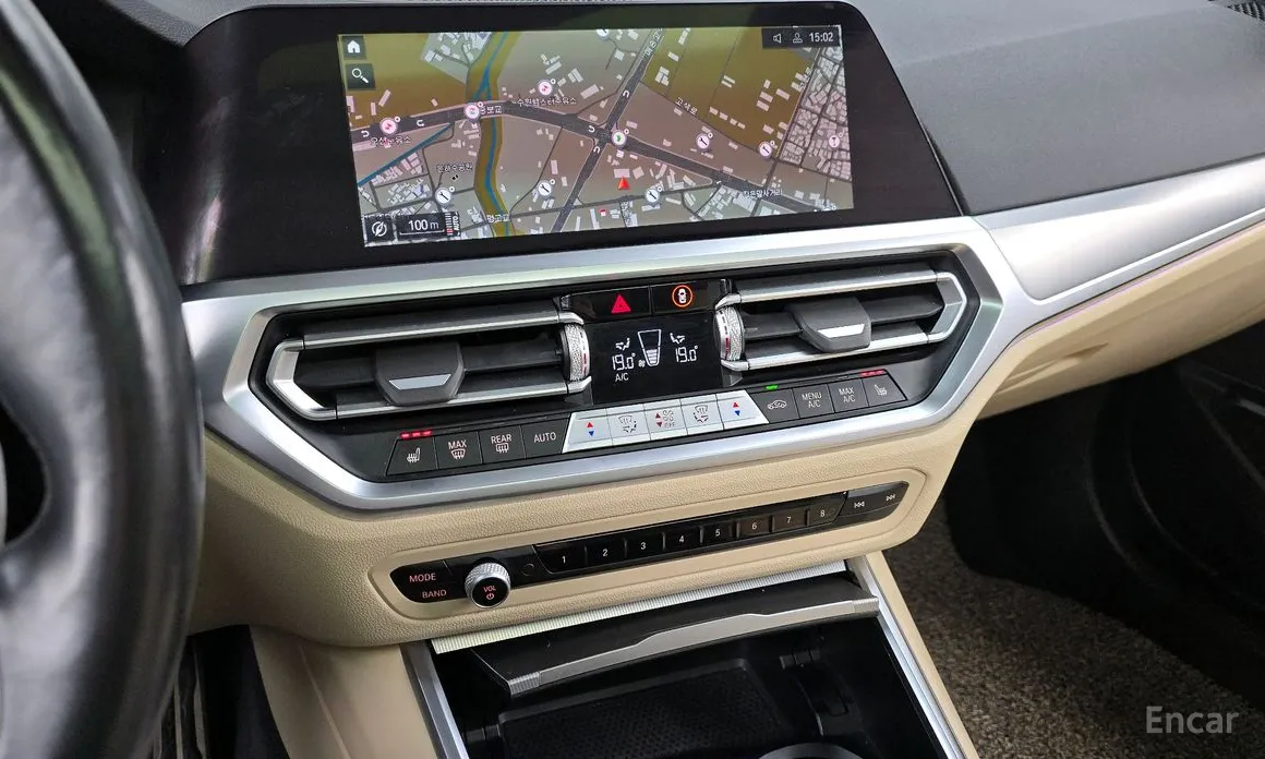 Фото 15 - BMW 3 Series