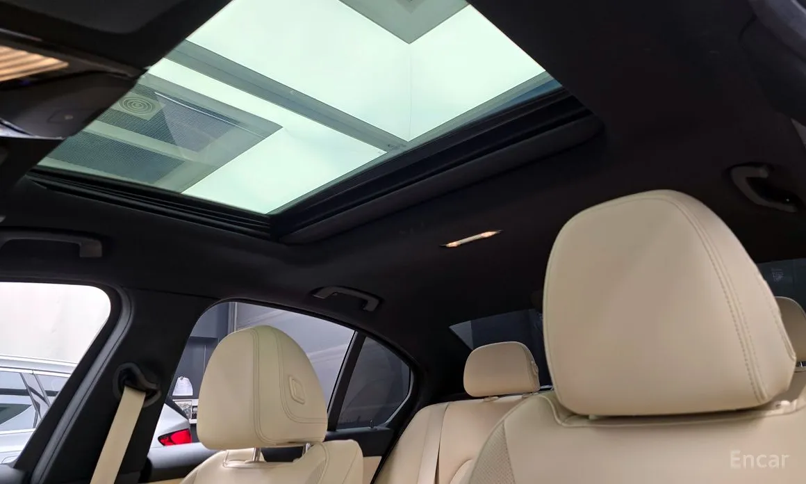 Фото 18 - BMW 3 Series