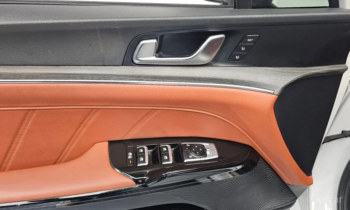 Фото 18 - Kia K5