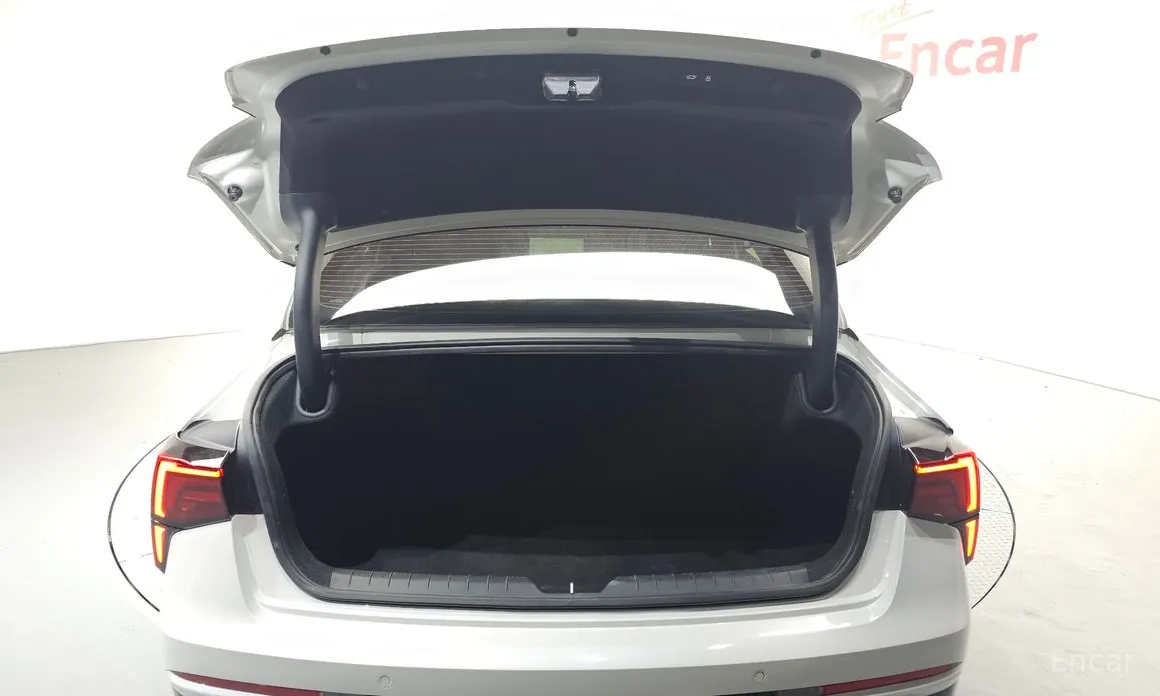 Фото 20 - Kia K5