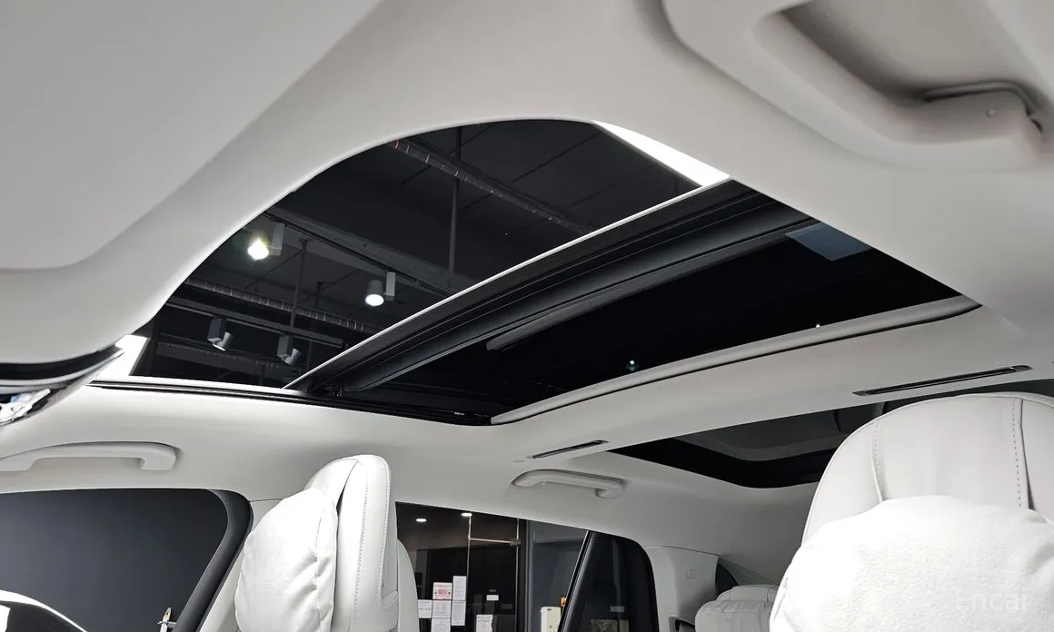 Фото 19 - Mercedes-Benz EQS