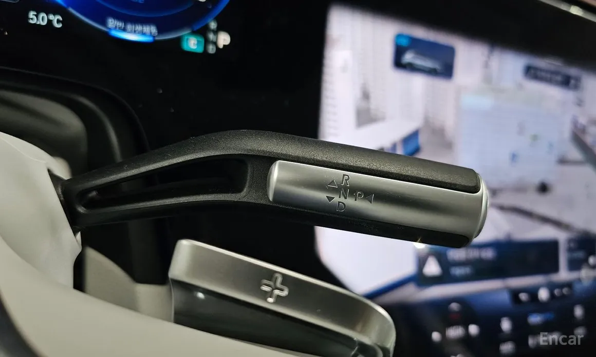 Фото 9 - Mercedes-Benz EQS