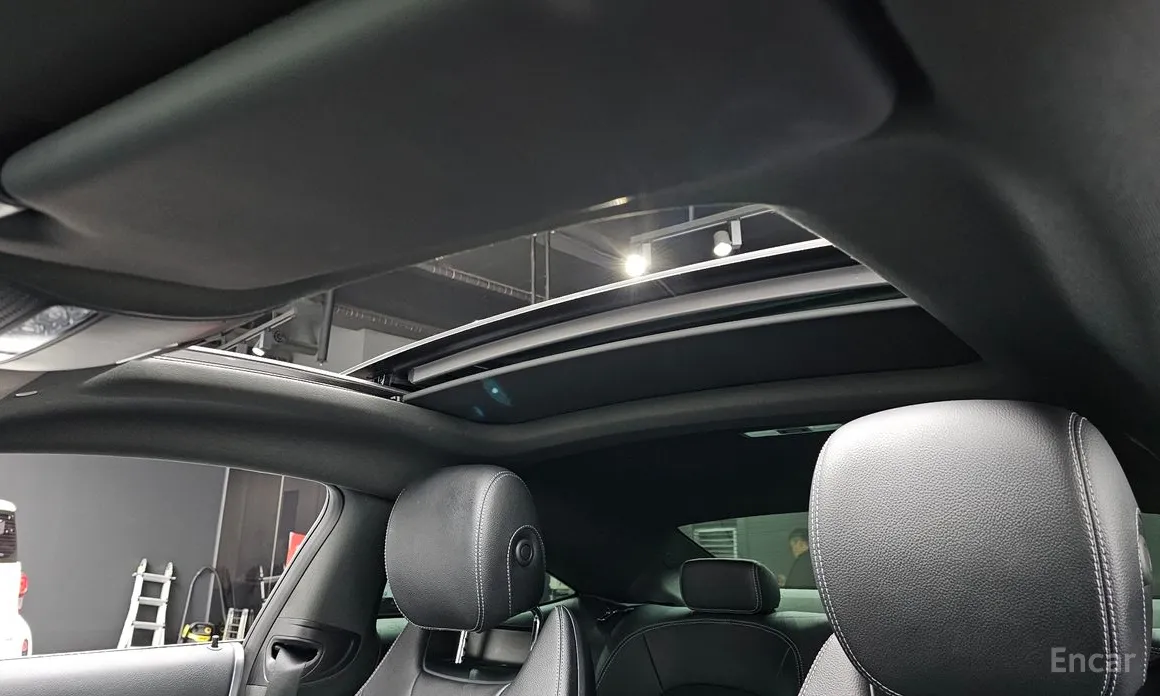 Фото 16 - Mercedes-Benz C-Class