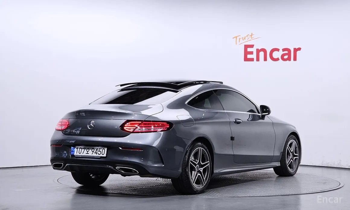 Фото 2 - Mercedes-Benz C-Class