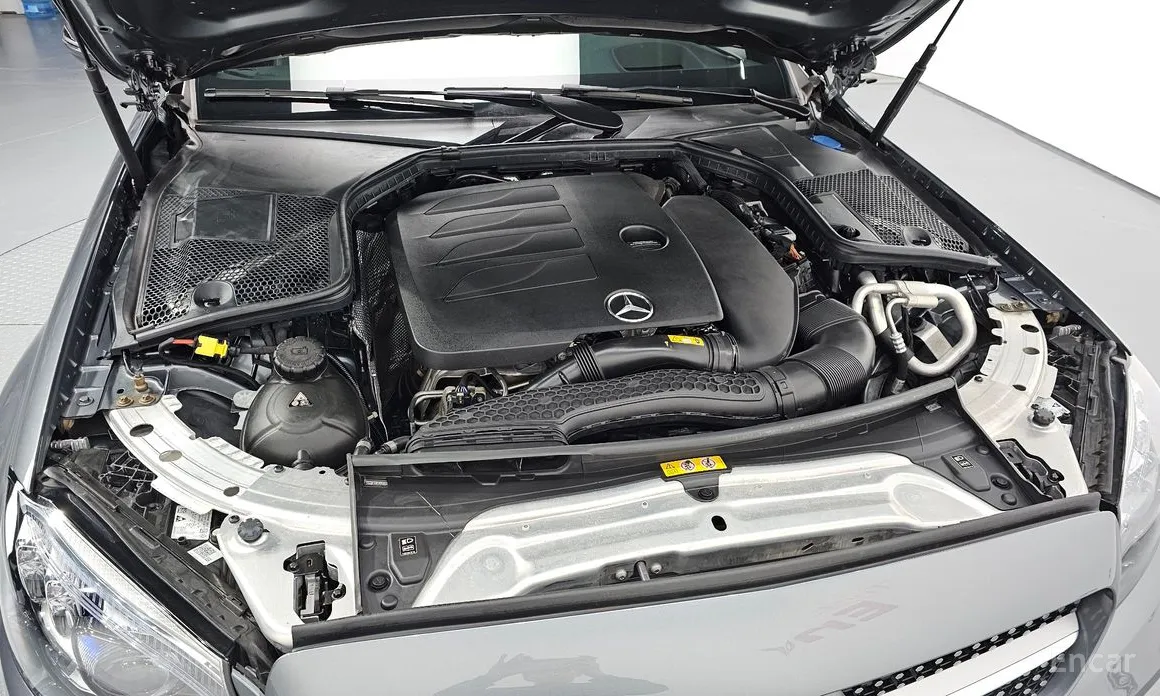 Фото 6 - Mercedes-Benz C-Class