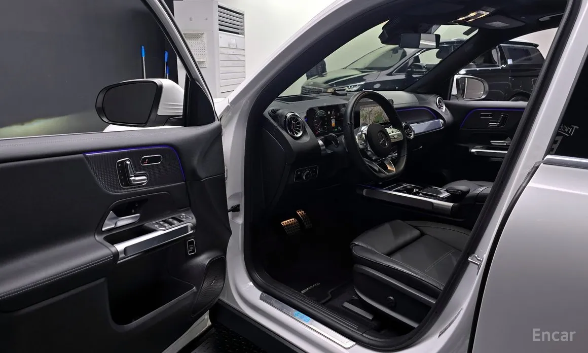 Фото 10 - Mercedes-Benz EQB