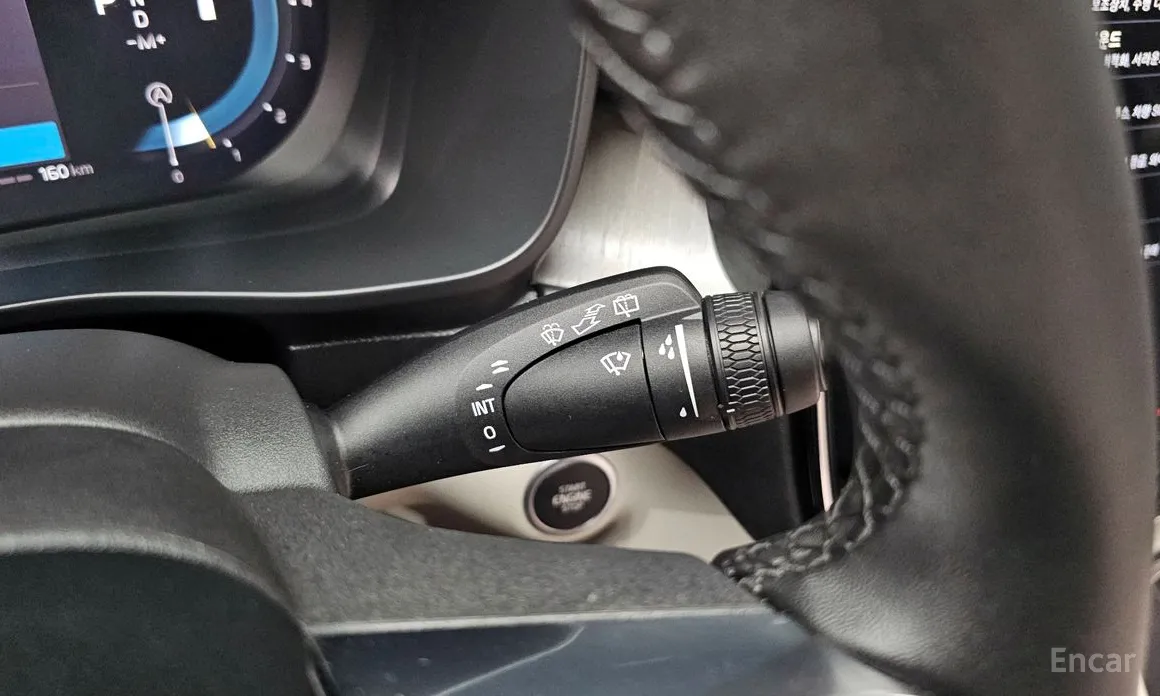 Фото 18 - Volvo XC40