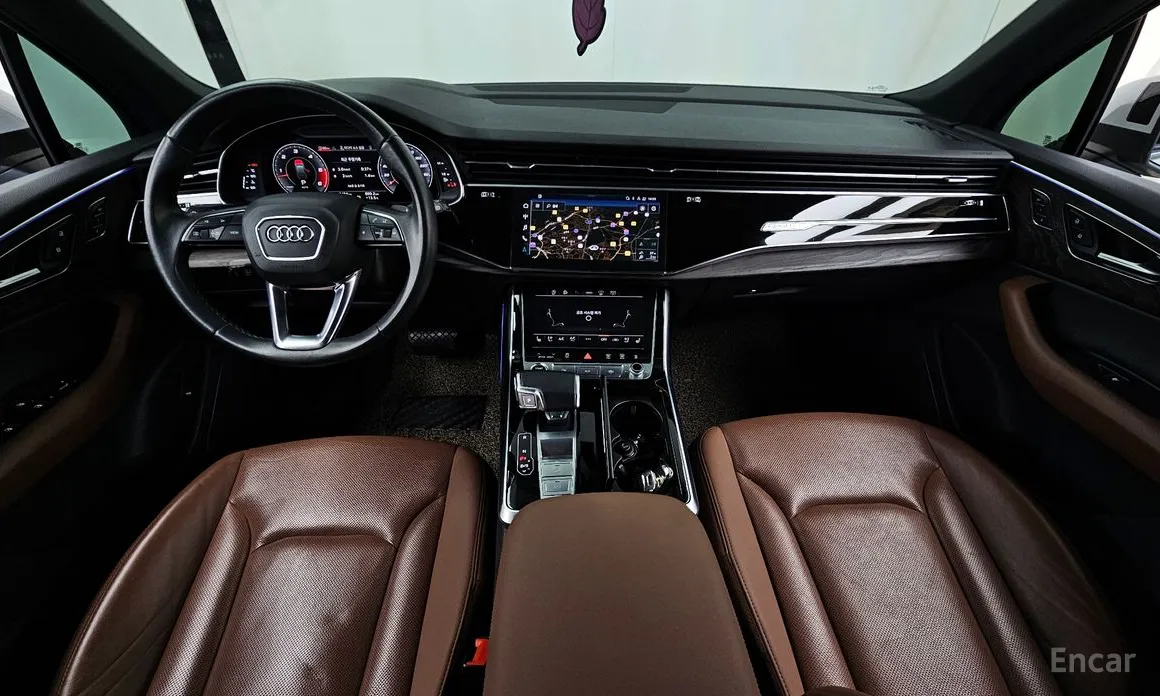 Фото 7 - Audi Q7