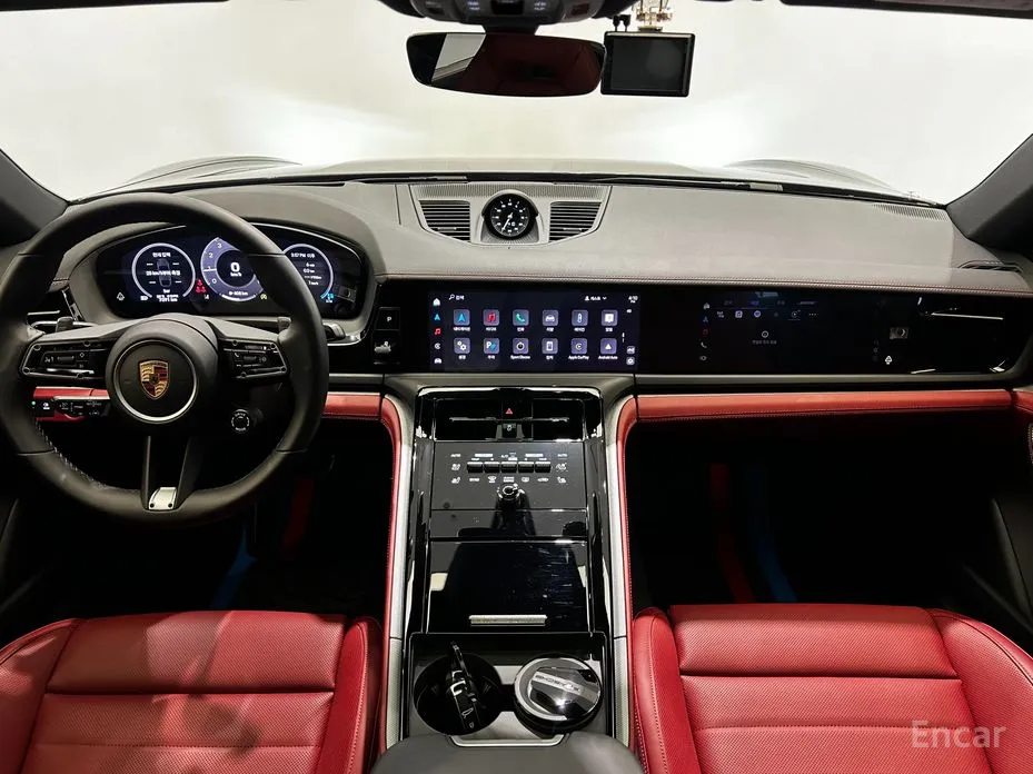 Фото 13 - Porsche Panamera