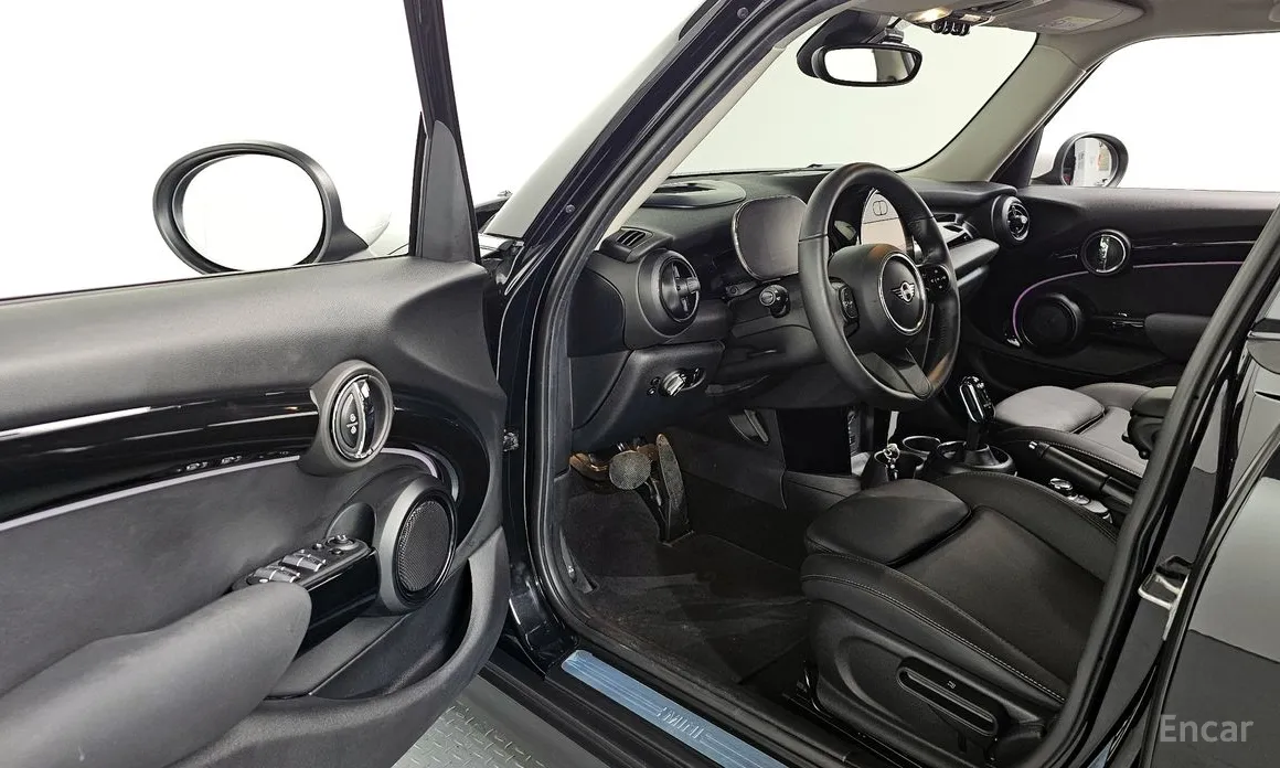 Фото 11 - Mini Cooper