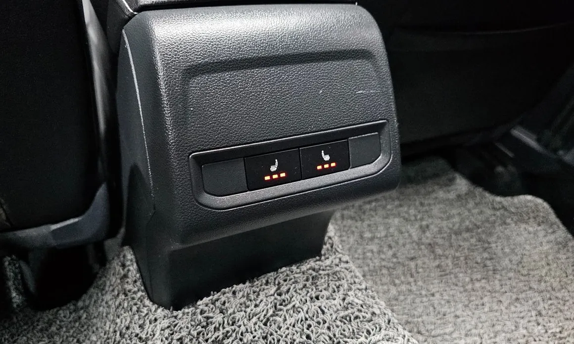 Фото 19 - Volkswagen Jetta