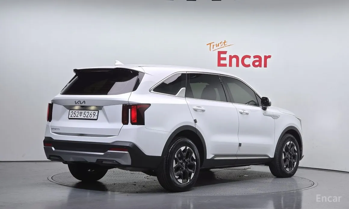 Фото 2 - Kia Sorento