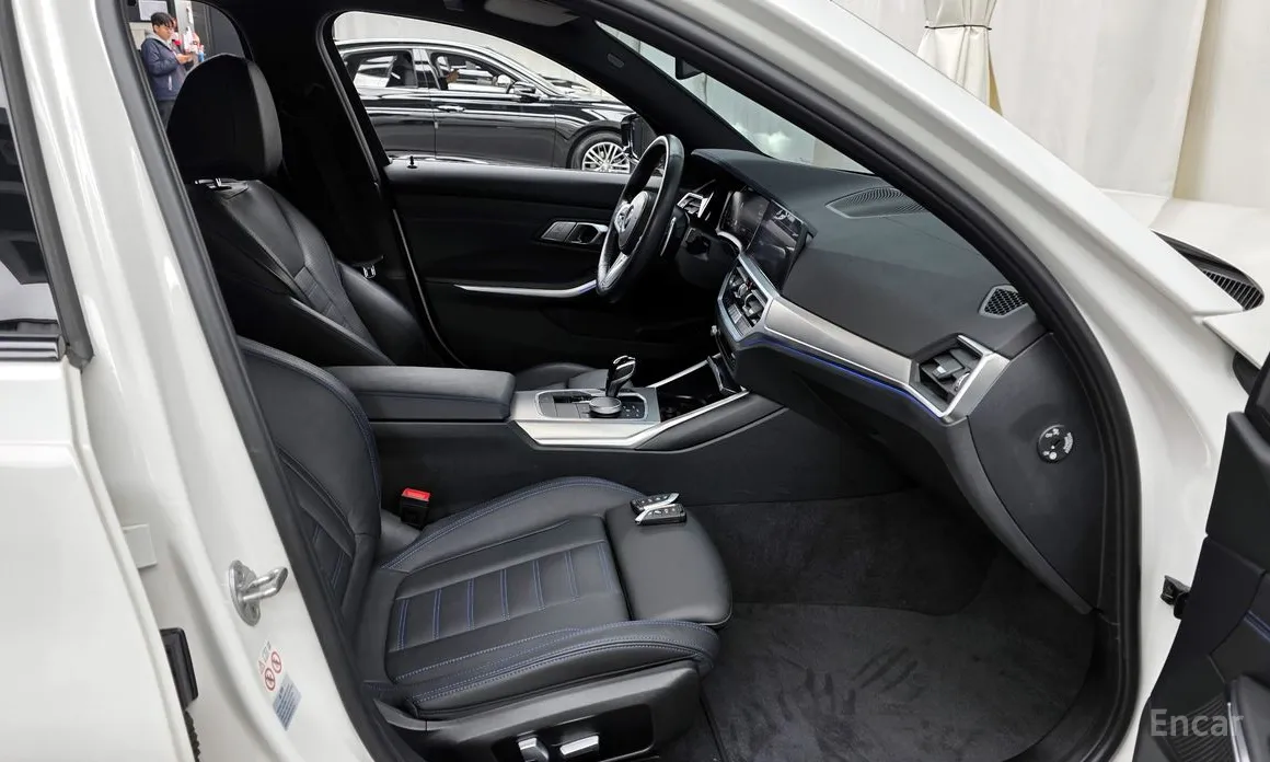 Фото 11 - BMW 3 Series