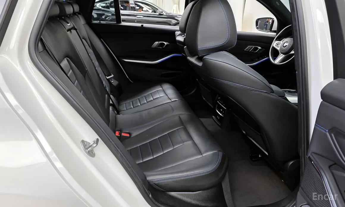 Фото 12 - BMW 3 Series