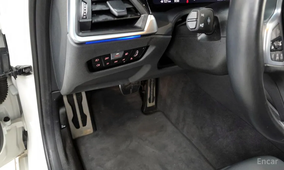 Фото 18 - BMW 3 Series