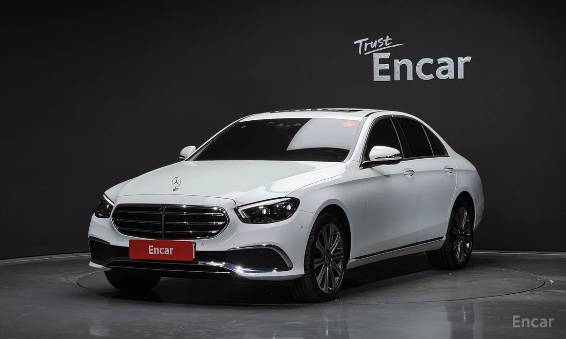 Фото 1 - Mercedes-Benz E-Class