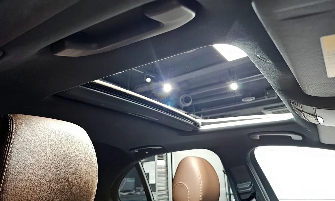 Фото 18 - Mercedes-Benz E-Class