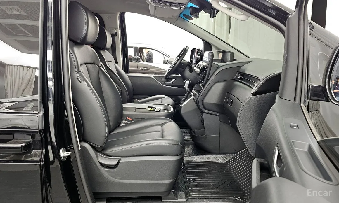 Фото 11 - Hyundai Staria