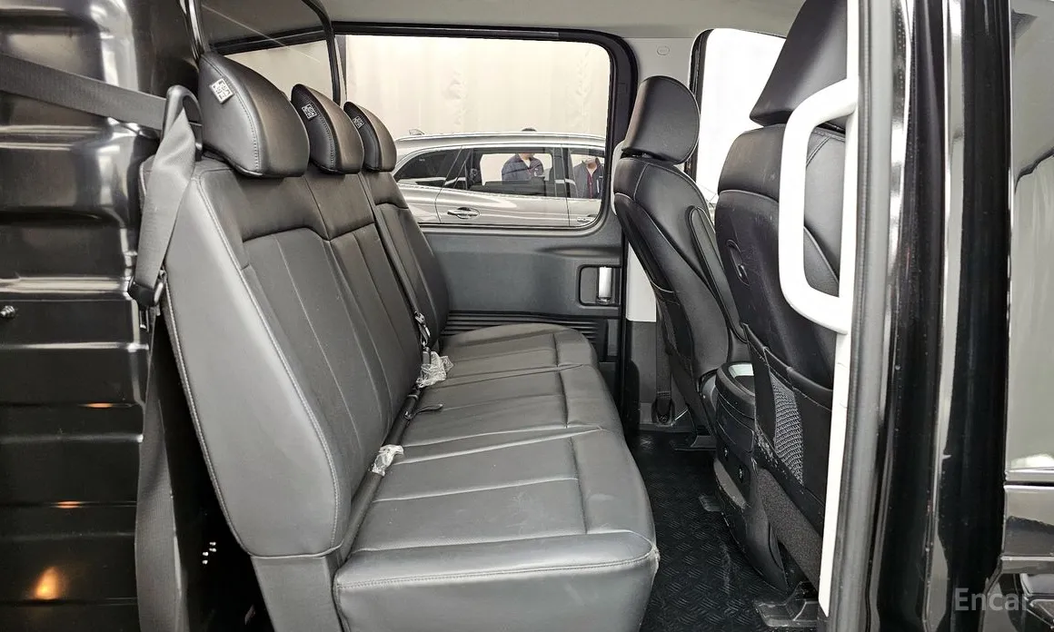 Фото 12 - Hyundai Staria