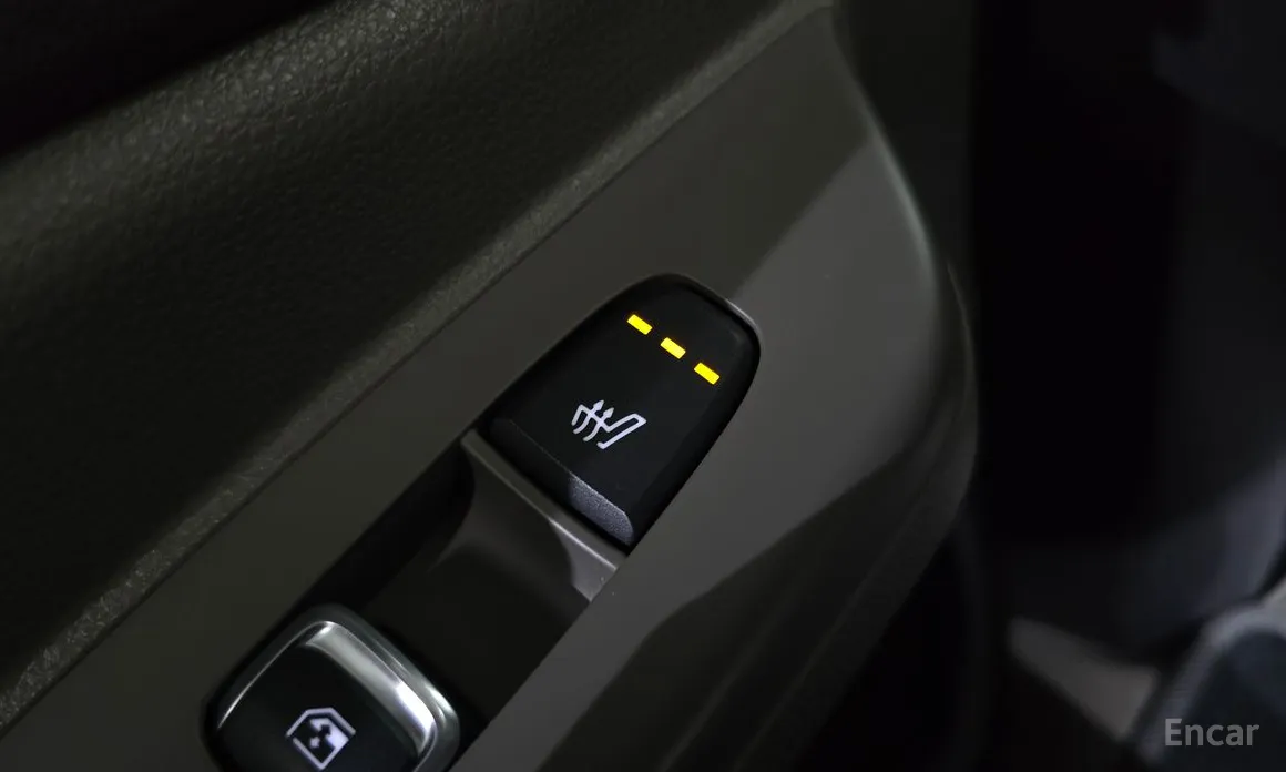 Фото 18 - Kia Carnival