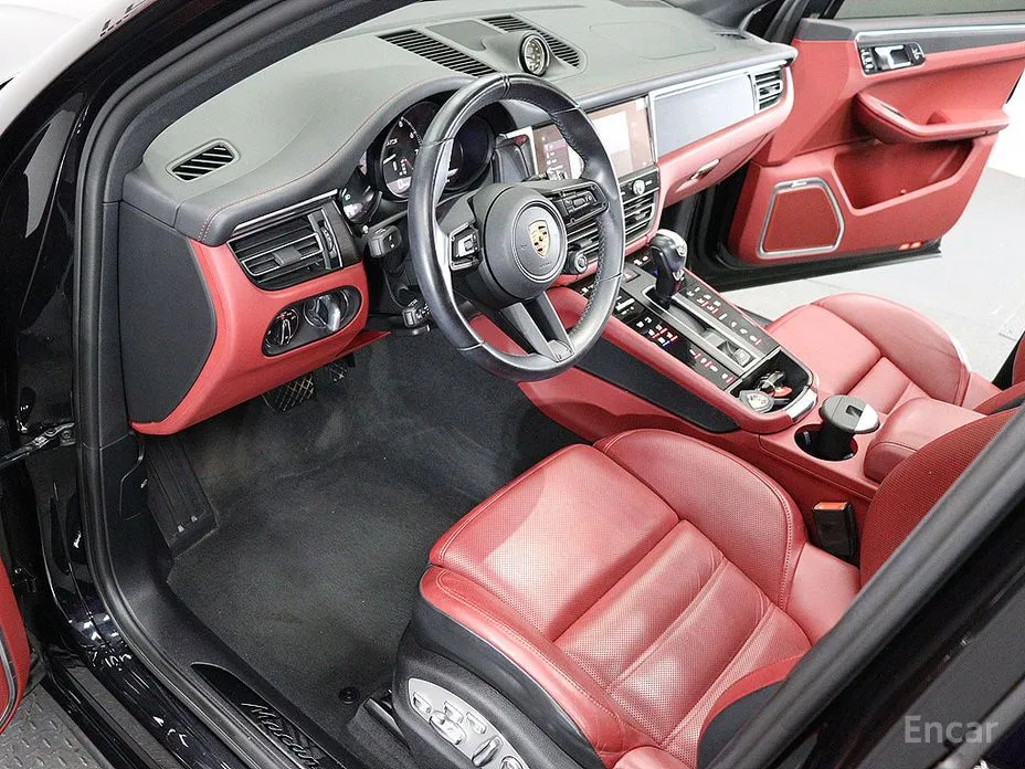 Фото 10 - Porsche Macan