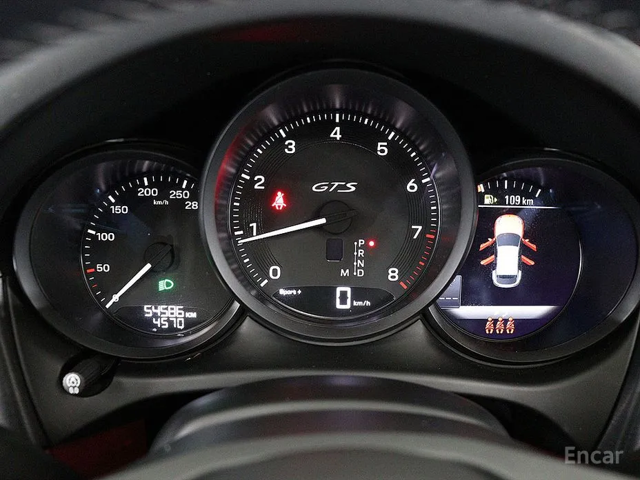 Фото 8 - Porsche Macan