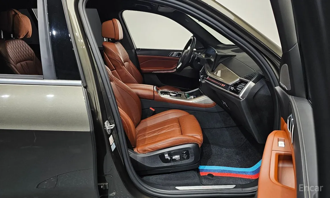 Фото 11 - BMW X7