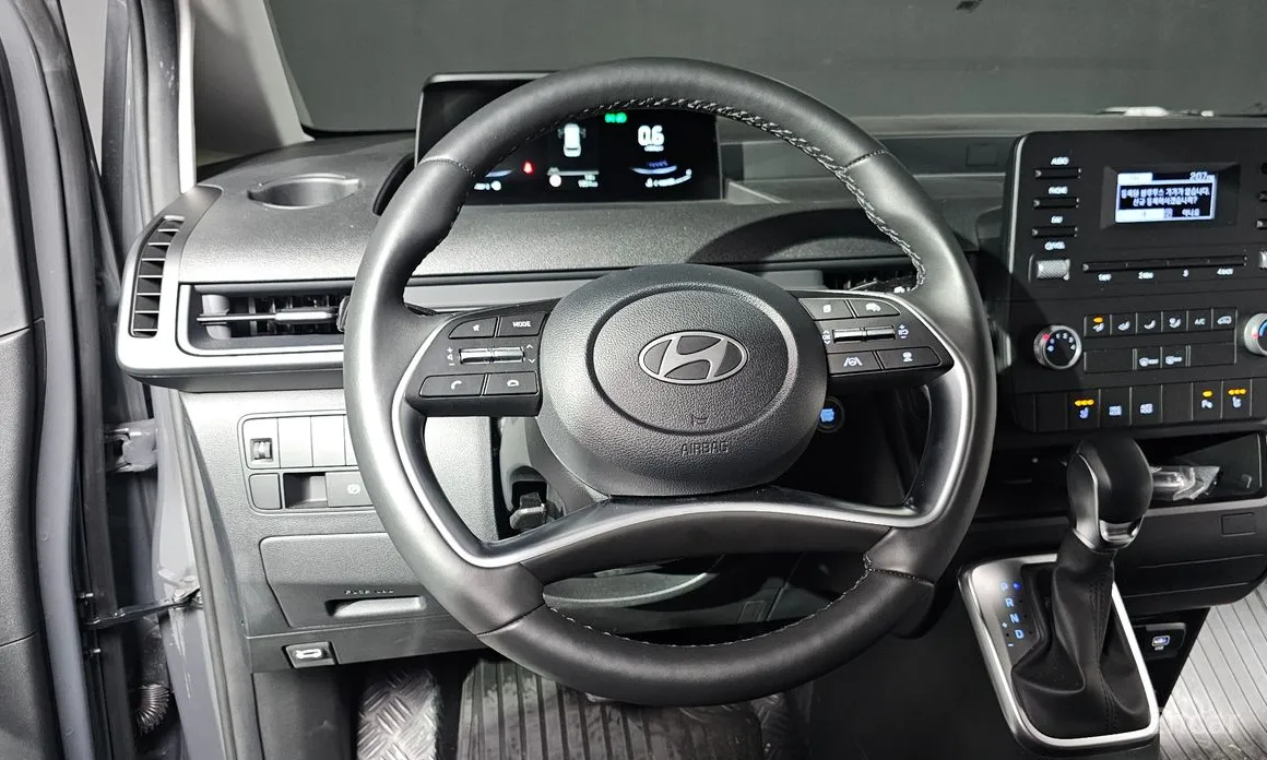 Фото 13 - Hyundai Staria