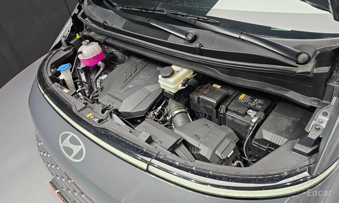 Фото 6 - Hyundai Staria