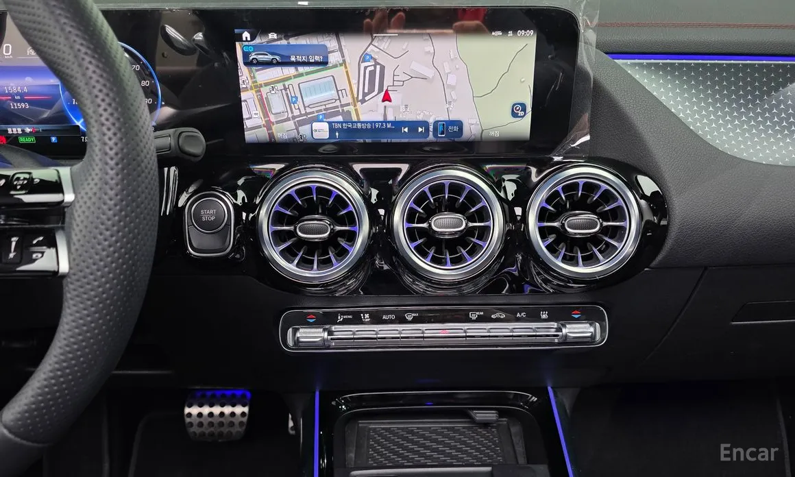 Фото 16 - Mercedes-Benz EQA