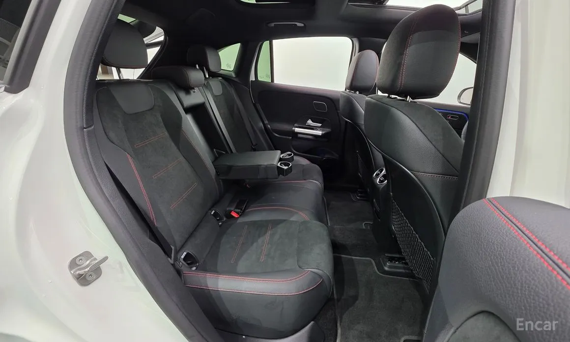 Фото 19 - Mercedes-Benz EQA