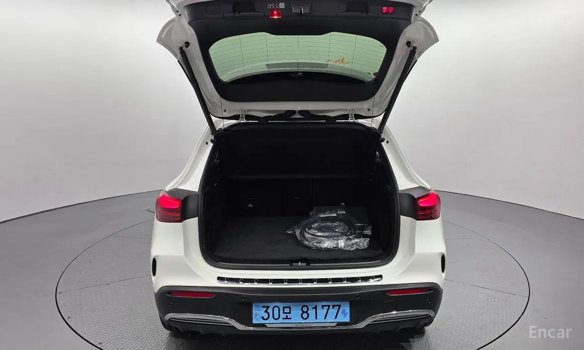 Фото 20 - Mercedes-Benz EQA