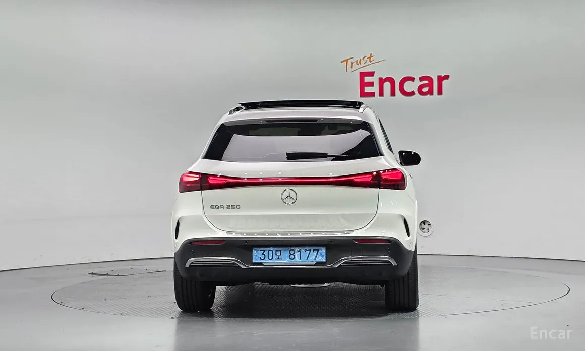 Фото 4 - Mercedes-Benz EQA
