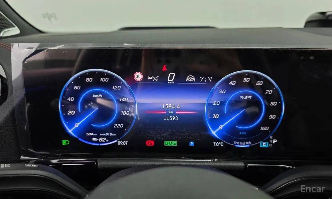 Фото 8 - Mercedes-Benz EQA